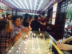 Thông tin thị trường vàng sáng 11.10.2019: Vàng quay đầu giảm giá