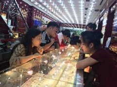 Thông tin thị trường vàng sáng 29.10.2019: Vàng đồng loạt giảm sâu