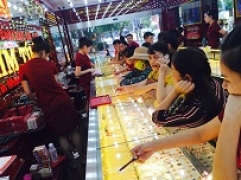 Thông tin thị trường vàng sáng 2.1.2020: Đầu năm vàng neo mức cao