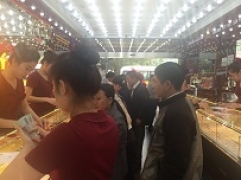 Bản tin thị trường vàng sáng 3.3: Vàng trong nước quay đầu tăng nhẹ