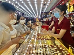 Bản tin thị trường vàng sáng 24.9:  Vàng quay đầu giảm mạnh