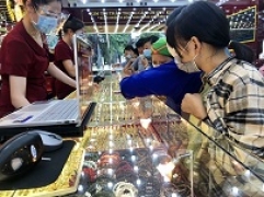 Bản tin thị trường vàng sáng 16/11: Vàng tăng điên cuồng, sát sạt ngưỡng 61 triệu/lượng