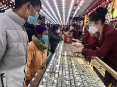 Bản tin thị trường vàng sáng 17/12: Vàng trong nước và thế giới cùng tăng mạnh