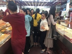 Bản tin thị trường vàng sáng 30/3: Vàng đồng loạt giảm