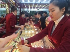 Bản tin thị trường vàng sáng 24/2/2023: Giá vàng ổn định